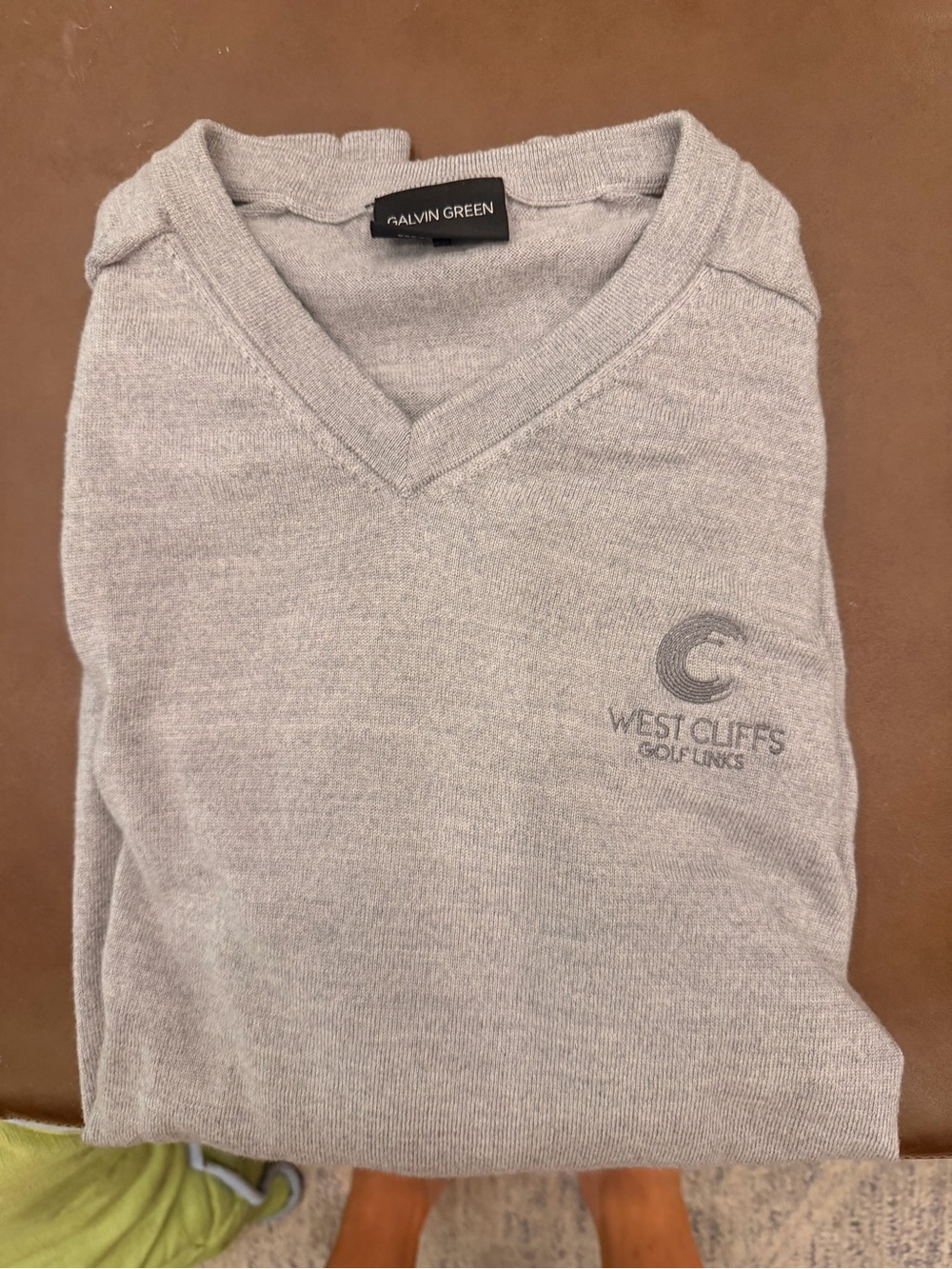 Galvin Green Men's Light Gray V-Neck Sweater